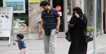 السعودية لرعاياها في سويسرا: نأمل الألتزام بقرار حظر ارتداء النقاب