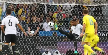 شاهد| تألق «نوير» وفدائية «بواتينج» في فوز ألمانيا على أوكرانيا