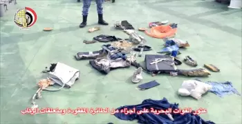 صحيفة: تفريغ محتوى الصندوق الأسود لطائرة مصر المنكوبة أمر صعب