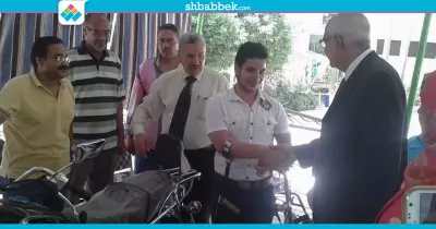 جامعة المنصورة تكرم عددا من طلاب ذوي الاحتياجات الخاصة