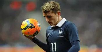 جريزمان يحسم الشوط الأول بهدف لفرنسا أمام المانيا