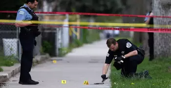 إصابة 15 شخصا بطلقات نارية في شيكاغو