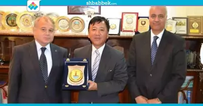السفير الياباني يزور جامعة الإسكندرية لبحث آليات التعاون التعليمي