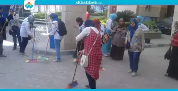صور| طلاب جامعة طنطا يشاركون في مبادرة «حلوة يا بلدي» للتجميل