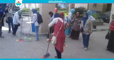 صور| طلاب جامعة طنطا يشاركون في مبادرة «حلوة يا بلدي» للتجميل