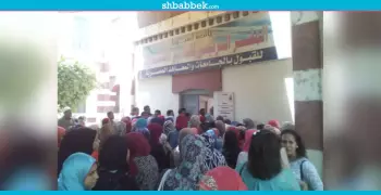 صور| توافد طلاب الثانوية بالمرحلة الثانية على معامل تنسيق جامعة أسيوط