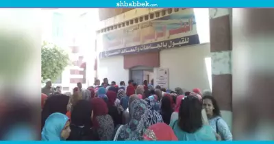 صور| توافد طلاب الثانوية بالمرحلة الثانية على معامل تنسيق جامعة أسيوط