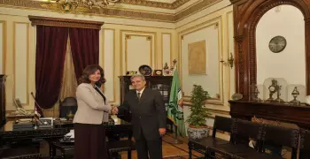 بروتوكول تعاون بين جامعة القاهرة ووزارة الهجرة (صور)