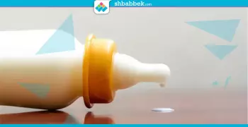 للأمهات.. دليلك للعبور من أزمة لبن الأطفال
