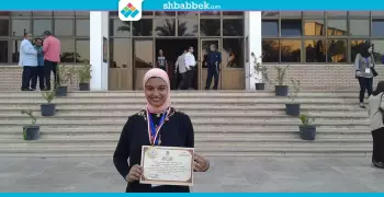 صور| «إعلام القاهرة» تحصد لقب الطالبة المثالية على مستوى الجامعات