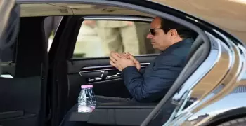 السيسي يعود للقاهرة