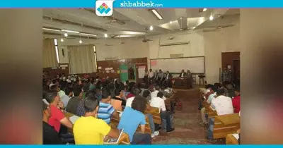 صور| عميد «هندسة الفيوم» للطلاب: واظبوا على حضور المحاضرات
