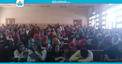 ندوة للتعريف بأقسام وتخصصات «آداب الإسكندرية» (صور)