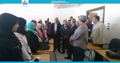 فيديو| رئيس جامعة أسيوط لطلاب «فنون»: مسئوليتكم تجملوا الجامعة كلها