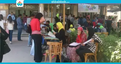 بـ«البالونات ودليل الإرشاد».. جامعة الإسكندرية تستقبل الطلاب (صور)