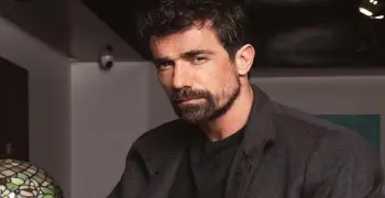 بطل مسلسل حب أبيض وأسود.. سبب القبض على الممثل التركي إبراهيم تشيليكول