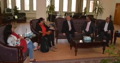 رئيس جامعة الزقازيق يستقبل وفدا من جامعة أوهايو الأمريكية