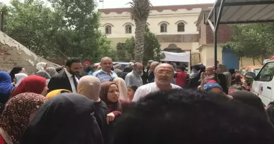 جامعة الإسكندرية تطلق قافلة طبية بكفر الدوار