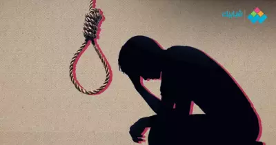 اضطراب الشخصية البينية أو الحادية.. صدمات نفسية تدفع للانتحار