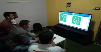 ميداليات وملابس رياضية للفائزين ببطولة «بلايستيشن» بجامعة أسوان (صور)