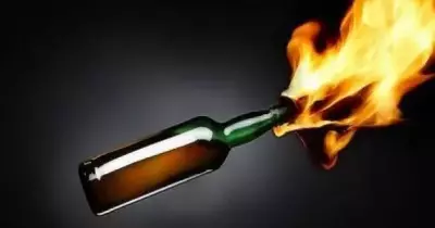 فتاة تشعل النيران في جسد طالب بالقليوبية بسبب القمامة