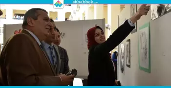 أبو تريكة في معرض فني بـ«آداب المنصورة» |صور