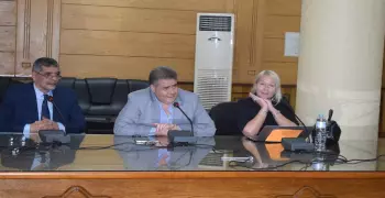 رئيس جامعة بنها يبحث سبل التعاون مع جامعة هلسنكي الفنلندية