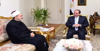 مصدر: السيسي في اجتماع مع شيخ الأزهر.. لحسم هذا الملف