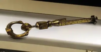 مفتاح الكعبة مع مين؟.. صاحبه الحالي وموعد انتقال السدانة