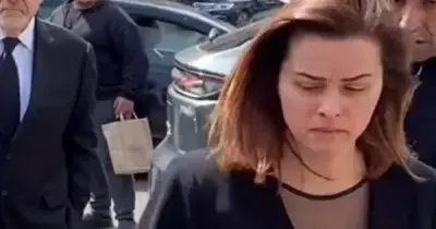 انهيار نور اللبنانية في عزاء زوجها يوسف أنطاكي (صور)