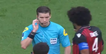بعد إثارته جدل تحكيمي.. اسم حكم مباراة مصر والأرجنتين
