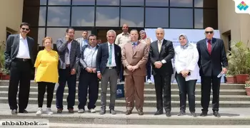 رئيس جامعة النهضة يقود حملة لحث الطلاب على المشاركة في استفتاء تعديل الدستور (صور)