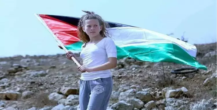  عهد التميمي.. جميلة فلسطين تشعل مواقع التواصل الاجتماعي 