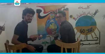 «جامعتنا جمعتنا».. مسابقة لأطول لوحة رسم بالزيت بجامعة أسيوط (صور)