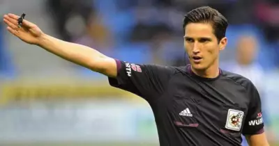 من هو خوسيه مونييرا حكم مباراة الأهلي والزمالك القادمة؟
