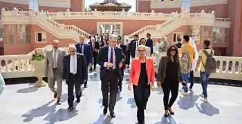 سفير إنجلترا يزور الجامعة البريطانية في مصر