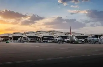 هل مطار الرياض شغال؟.. طرق الاستعلام عن حالة الرحلات