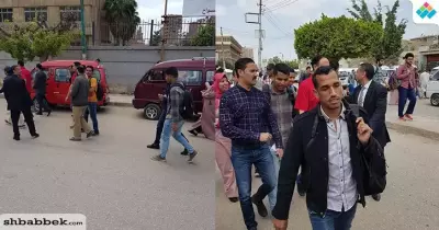 عميد كلية هندسة بنها في مقدمة الطلاب للاستفتاء على التعديلات الدستورية (صور)