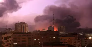 قصف سوريا اليوم.. وصافرات الإنذار في الجولان