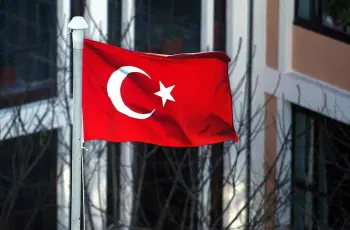 هجوم تركيا.. مقتل 9 أشخاص بإطلاق نار في مدرسة بكهرمان مرعش جنوب البلاد (فيديو)