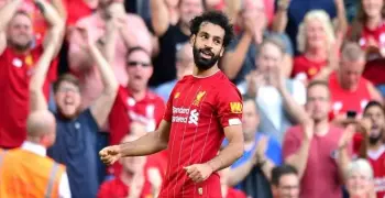 موعد مباراة ليفربول ومانشستر يونايتد.. هل يشارك محمد صلاح؟
