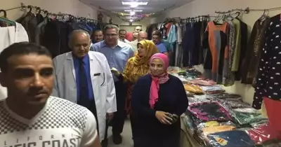 «طوارئ المنصورة» يقيم معرض ملابس مجاني يضم 7 آلاف قطعة