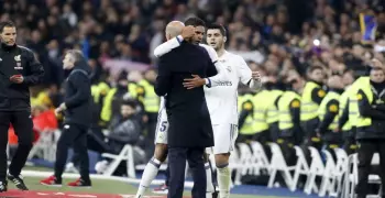 لاعب ريال مدريد يشيد بـ «زيدان» ويتحدث عن منتخب بلاده