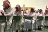 خلال زمن قدره ساعة تتساوى الإزاحة الزاوية لكل من عقرب الساعة وعقرب الدقائق صواب خطأ؟