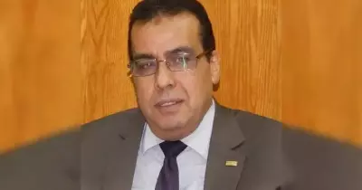 معلومات عن القائم بأعمال رئيس جامعة قناة السويس عاطف أبو النور