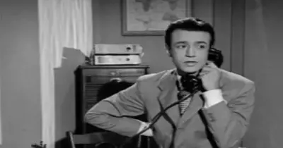 من هو المطرب سعد عبدالوهاب الذي توفي ابنه اليوم؟