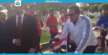 وزير التعليم العالي «يلعب مع الطلاب» في افتتاح معهد إعداد القادة (فيديو)