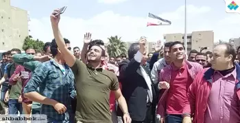 رئيس جامعة السويس يصطحب الطلاب للمشاركة في الاستفتاء على التعديلات الدستورية