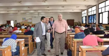 رئيس جامعة السادات للطلاب: يجب الالتزام بموعد انتهاء الامتحان