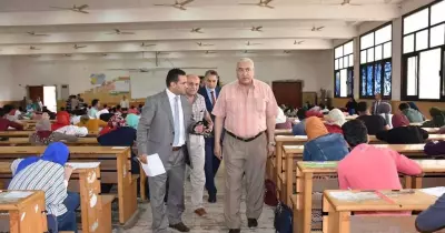 رئيس جامعة السادات للطلاب: يجب الالتزام بموعد انتهاء الامتحان